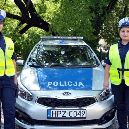 POLICJANTKI ESKORTOWAŁY RODZĄCĄ KOBIETĘ DO SZPITALA