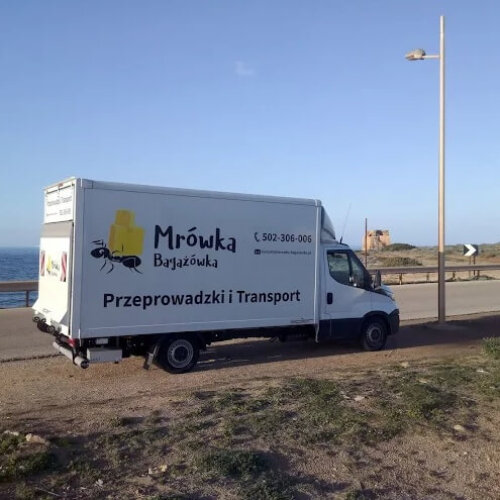 Jak zorganizować przeprowadzkę w Warszawie – kompleksowy przewodnik