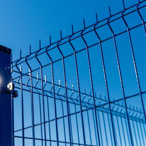 Dlaczego Polacy coraz częściej wybierają ogrodzenia panelowe?